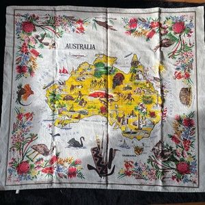 Vintage MCM Australia wall hanging/table cloth kangaroo kookaburra Linen